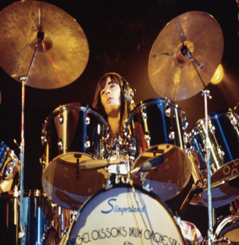 Nigel Olsson