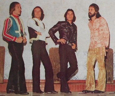 Los Barbaros